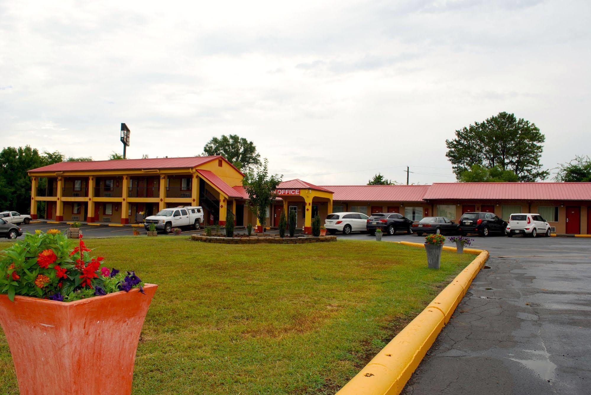 Duffys Motel - Calhoun Bagian luar foto